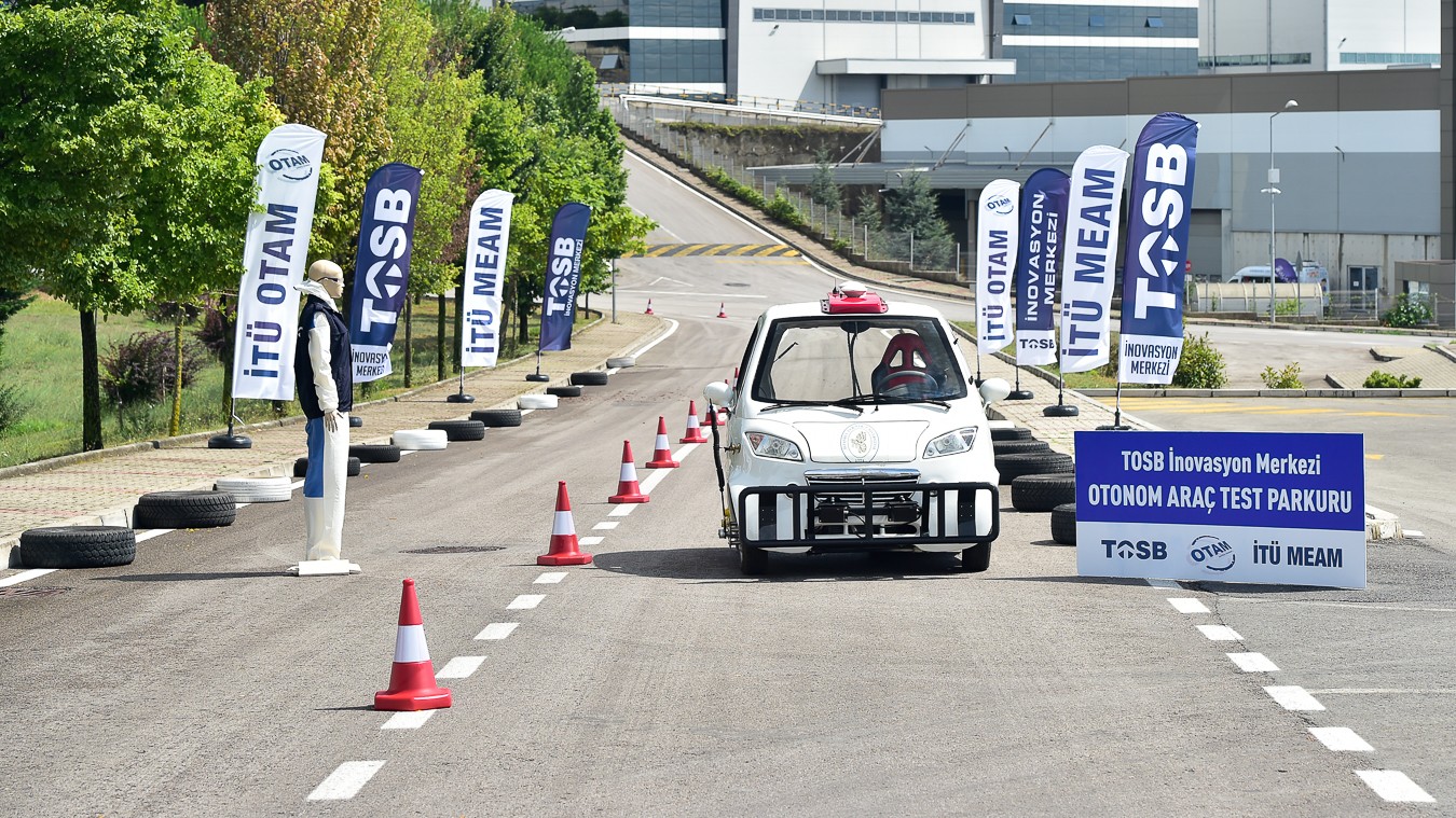 Sürücüsüz araç test parkuru kullanıma açıldı